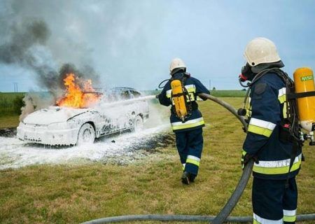 تصادف و آتش سوزی خودرو الکتریکی و وسایل نقلیه الکتریکی